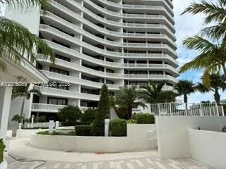 3000 Island Blvd # 603, Aventura, FL 33160