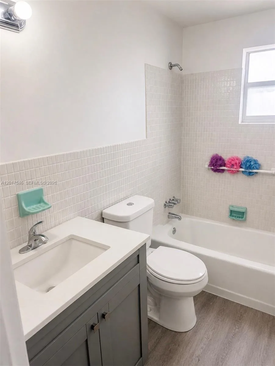 685 Miller Dr # E205, Miami Springs, FL 33166 photo 4