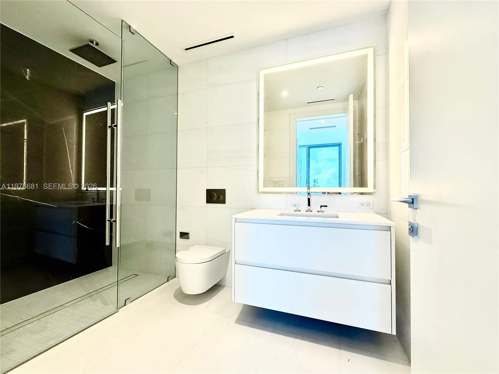 300 Biscayne Boulevard Way # 3608W, Miami, FL 33131 photo 8