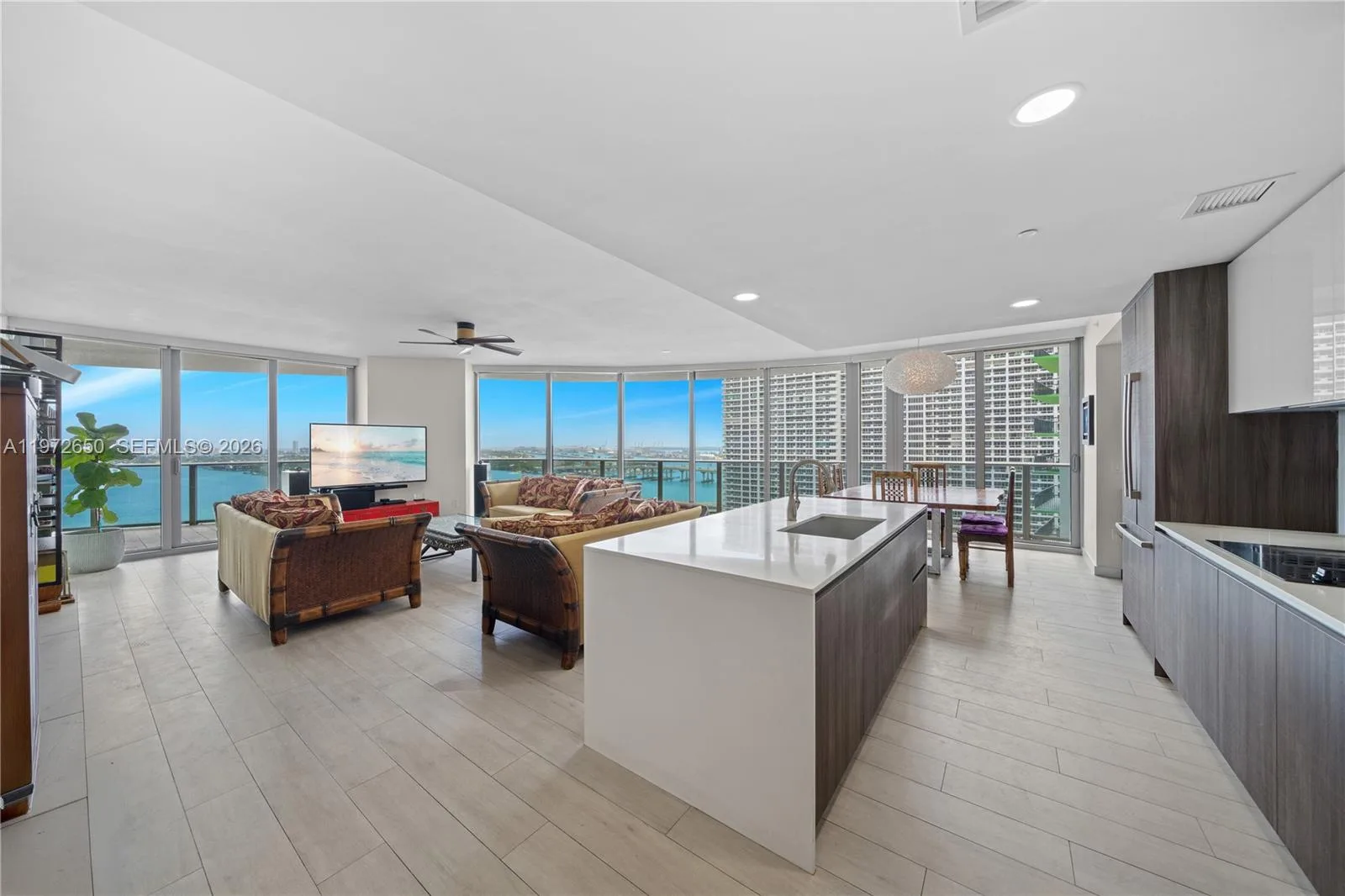 488 NE 18th St # 2112, Miami, FL 33132 photo 8