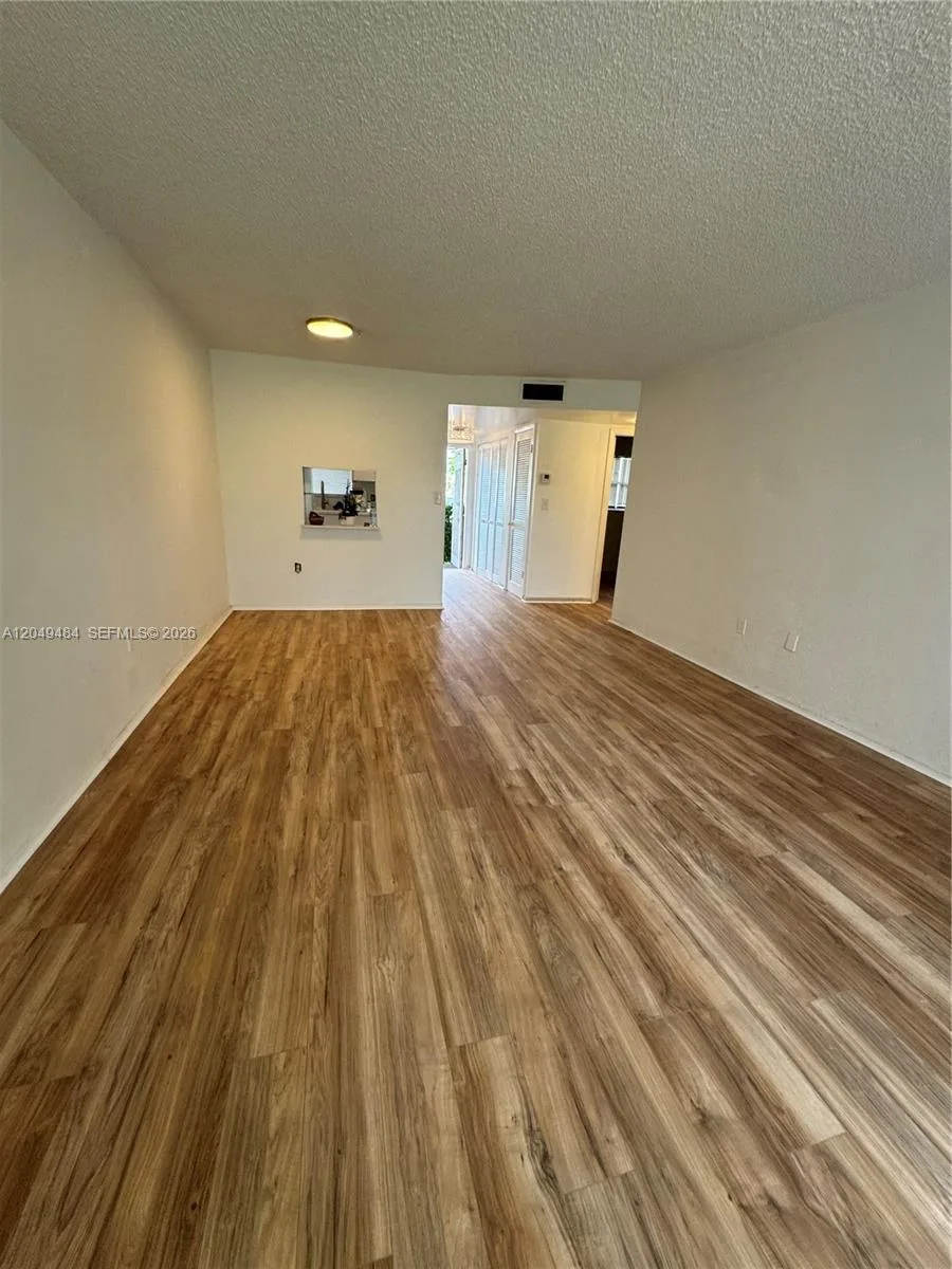 8500 Sunrise Lakes Blvd # 103, Sunrise, FL 33322