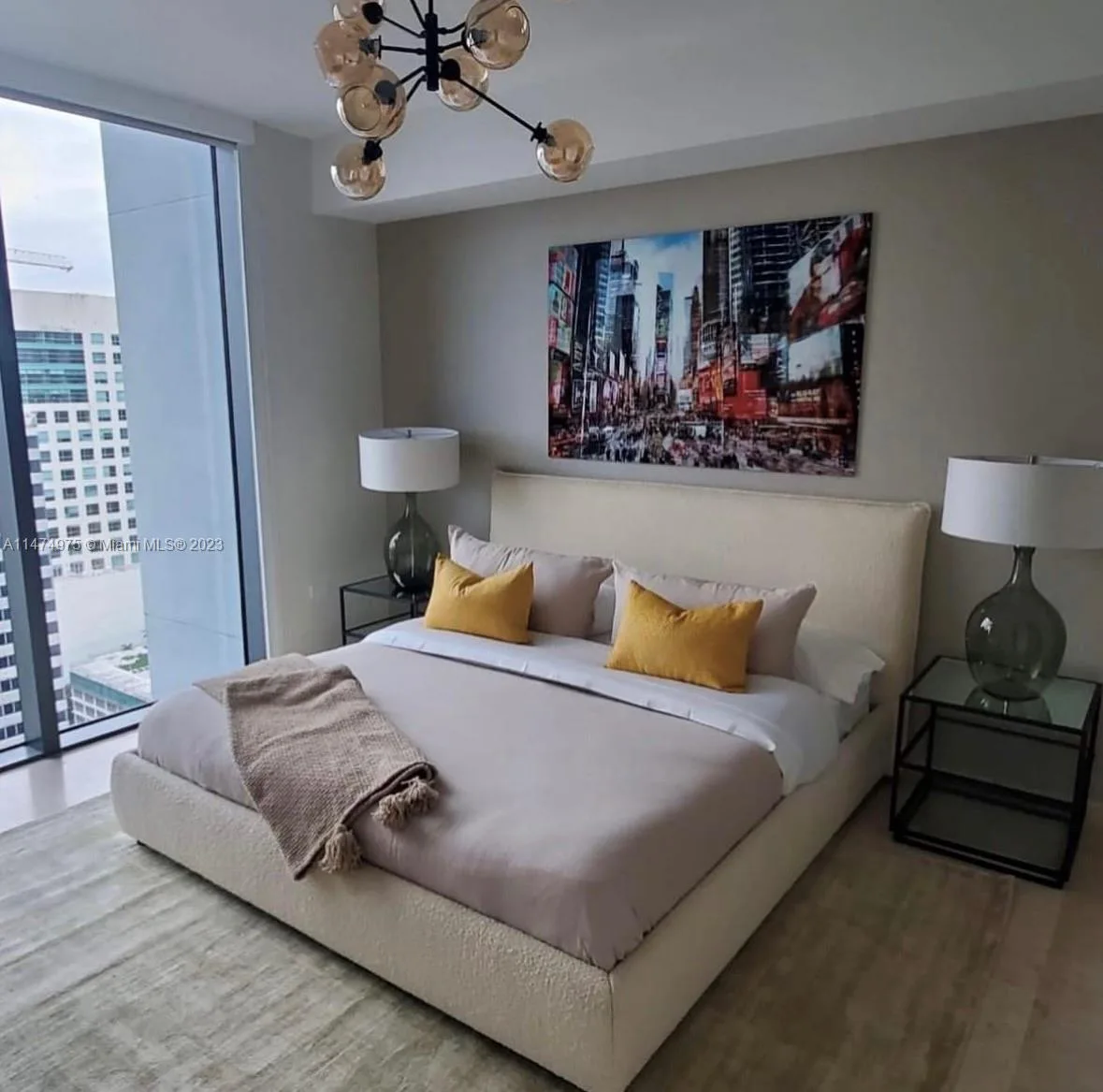 88 SW 7th St # 2004, Miami, FL 33130 photo 4