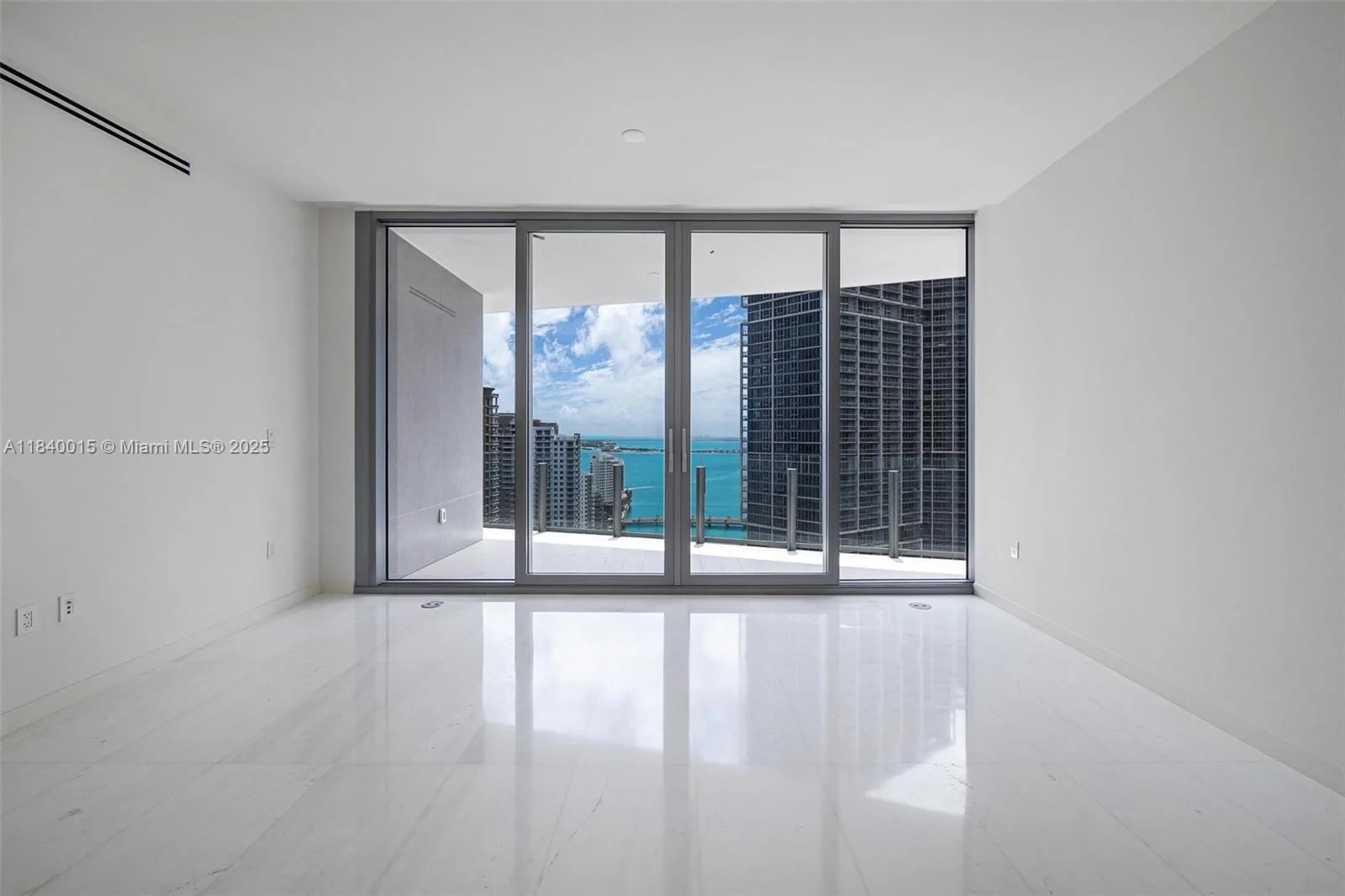 300 Biscayne Boulevard Way # 2906W, Miami, FL 33131 photo 11