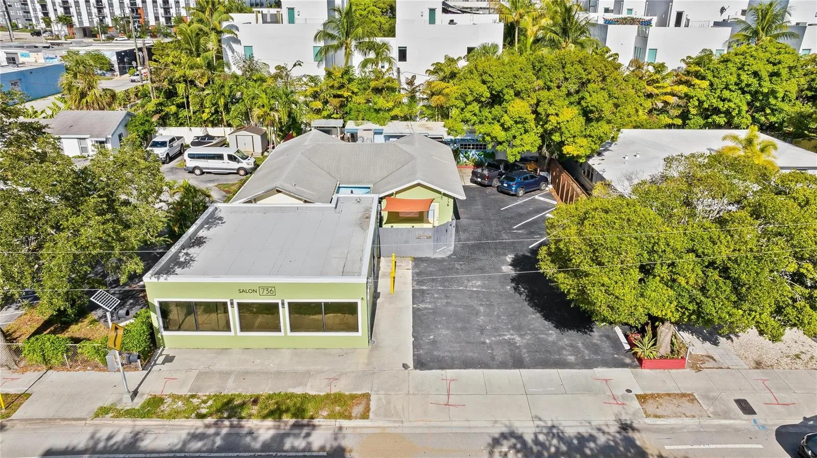 724-746 NE 3rd Avenue, Fort Lauderdale, FL 33304 photo 3