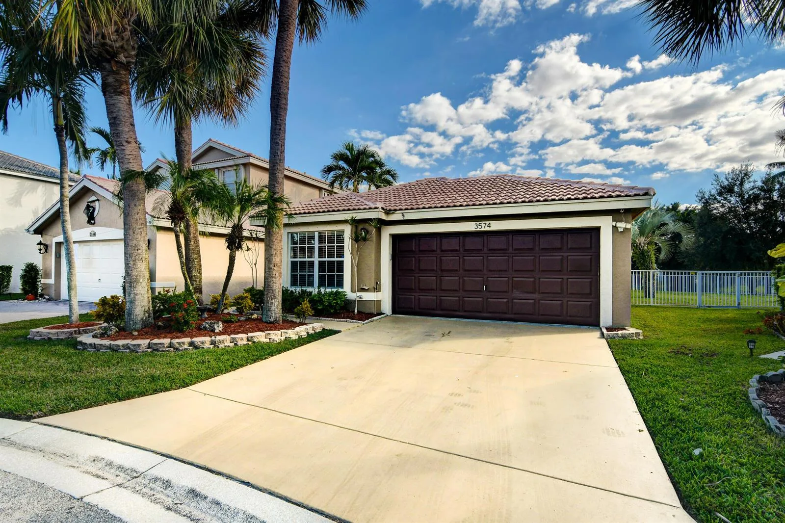 3574 Danbury Court, Boynton Beach, FL 33436 photo 2