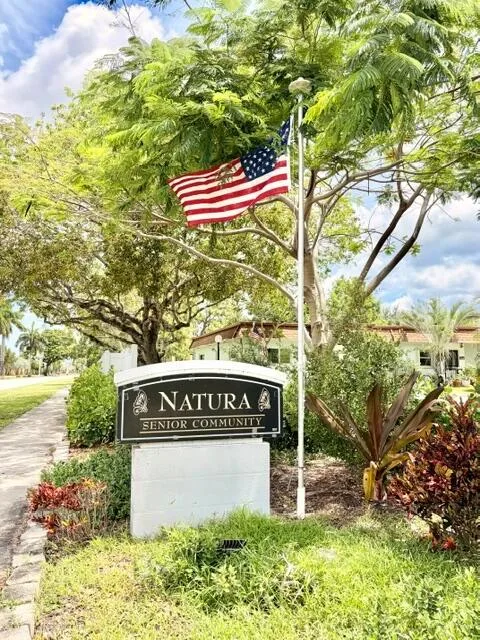 608 SW Natura Boulevard # Apt 202, Deerfield Beach, FL 33441