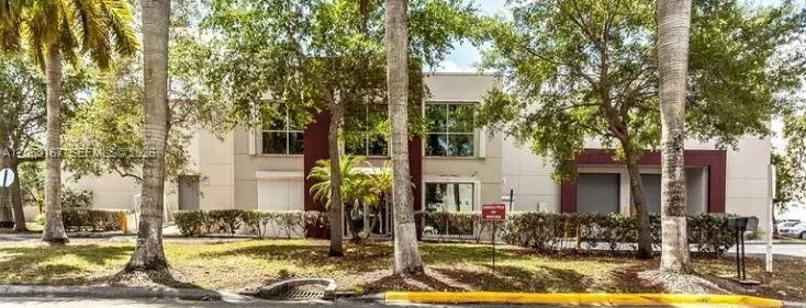 3071 NW 107th Ave, Doral, FL 33172