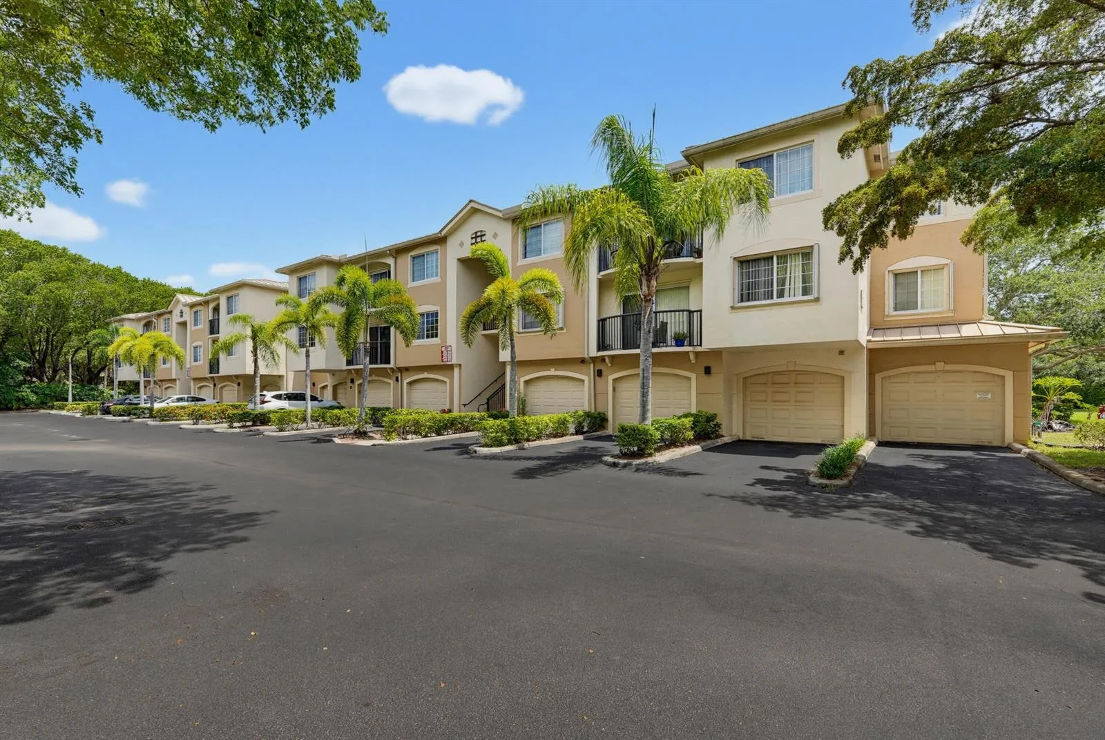 400 N Crestwood Ct Court N # 417, Royal Palm Beach, FL 33411