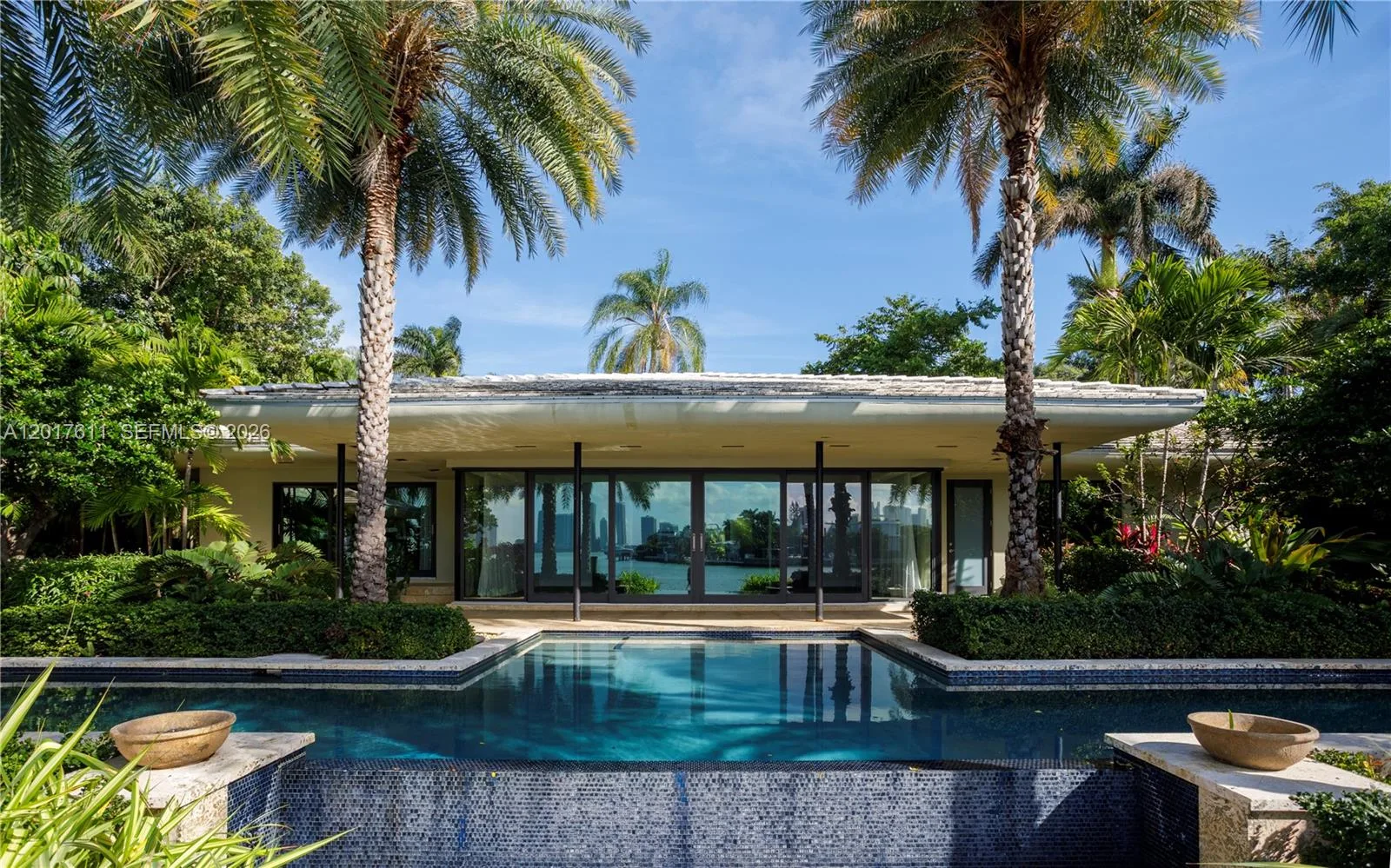 250 W San Marino Dr, Miami Beach, FL 33139 photo 2