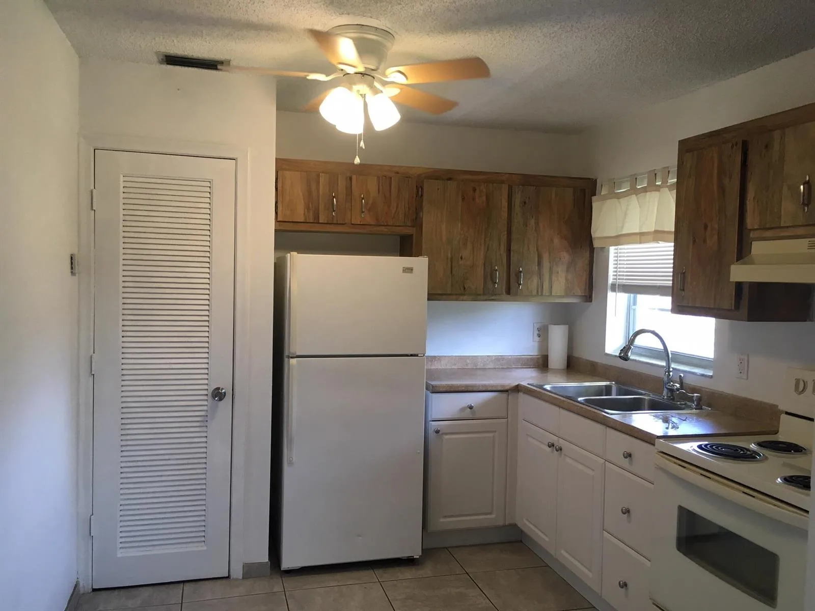 5186 NE 6th Avenue # 721, Oakland Park, FL 33334 photo 2