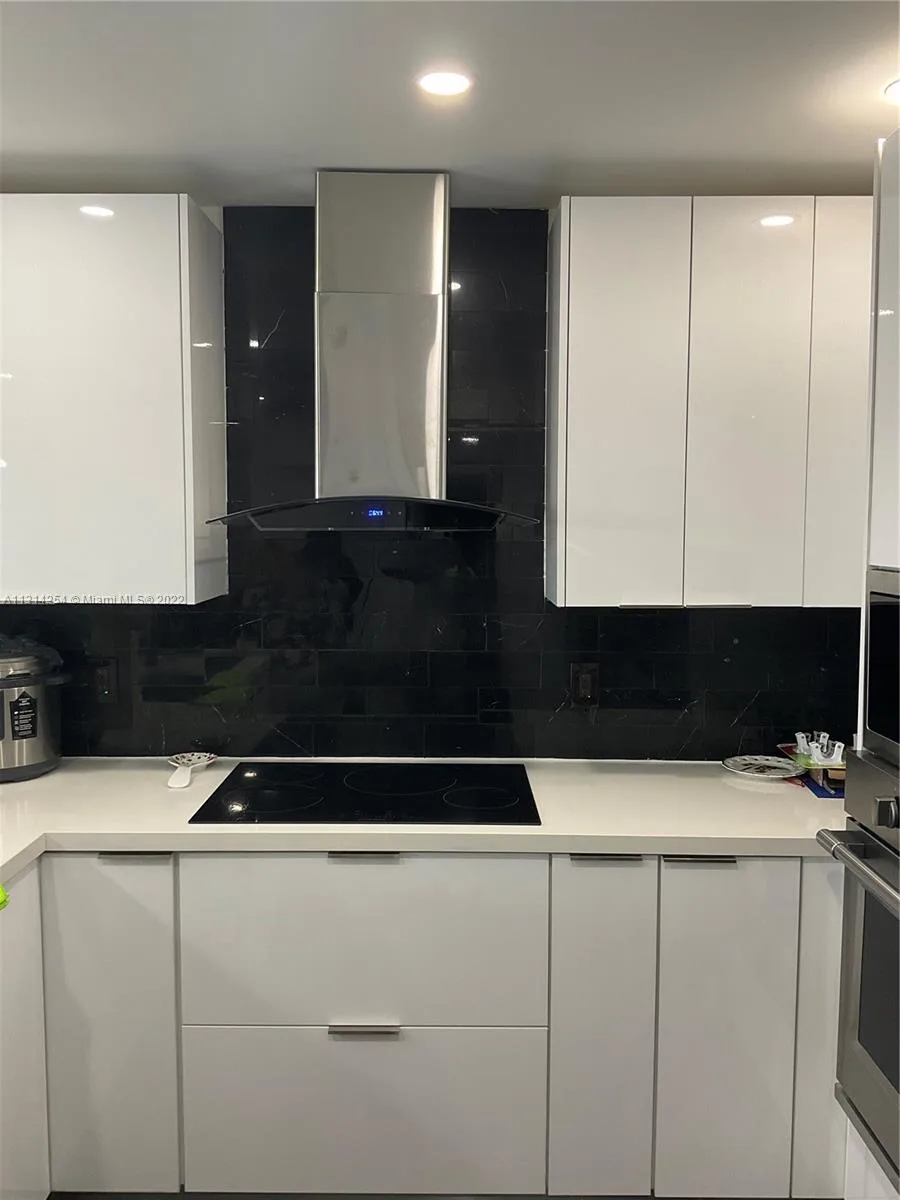 3180 S Ocean Dr # 1503, Hallandale Beach, FL 33009 photo 10