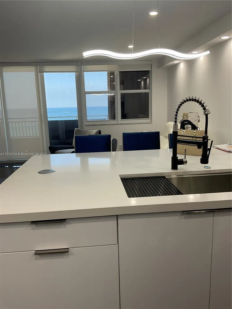3180 S Ocean Dr # 1503, Hallandale Beach, FL 33009 photo 4