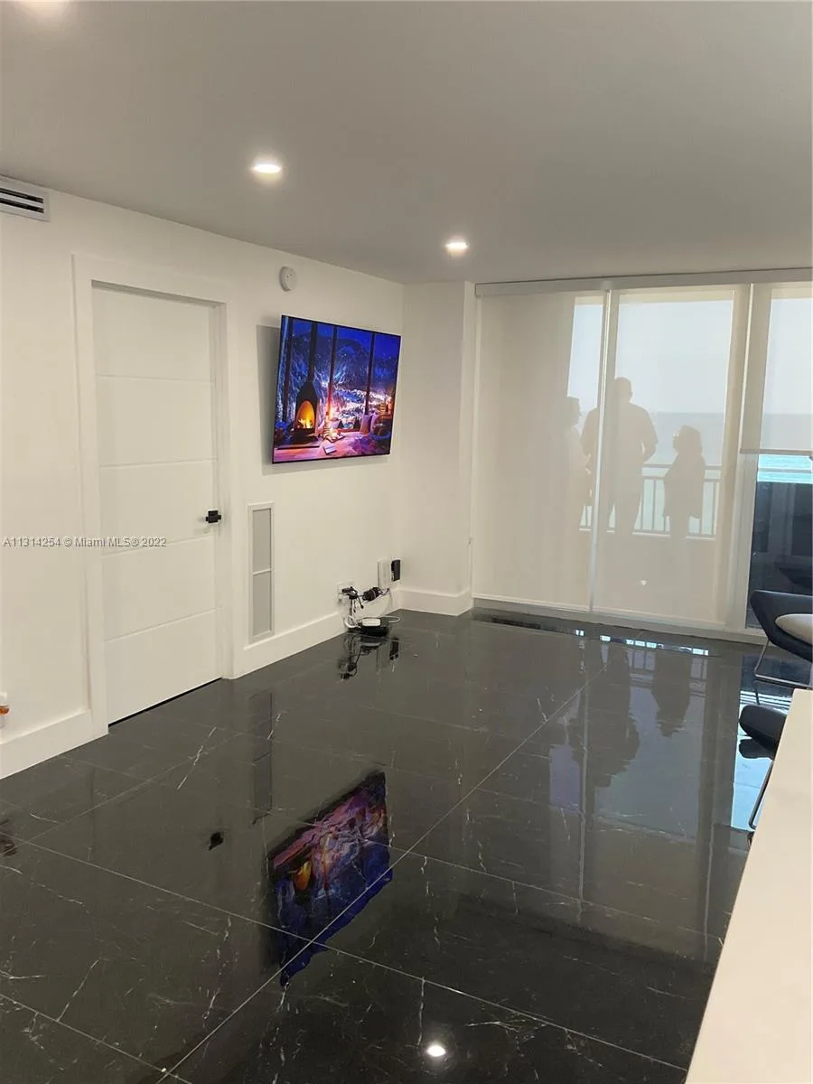3180 S Ocean Dr # 1503, Hallandale Beach, FL 33009 photo 7