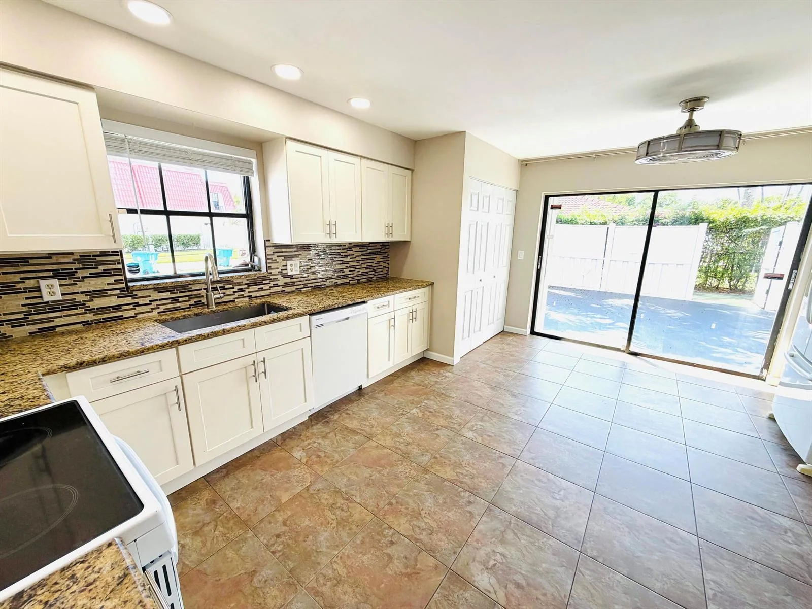 1437 PRINCETON Lane, Boynton Beach, FL 33426 photo 5