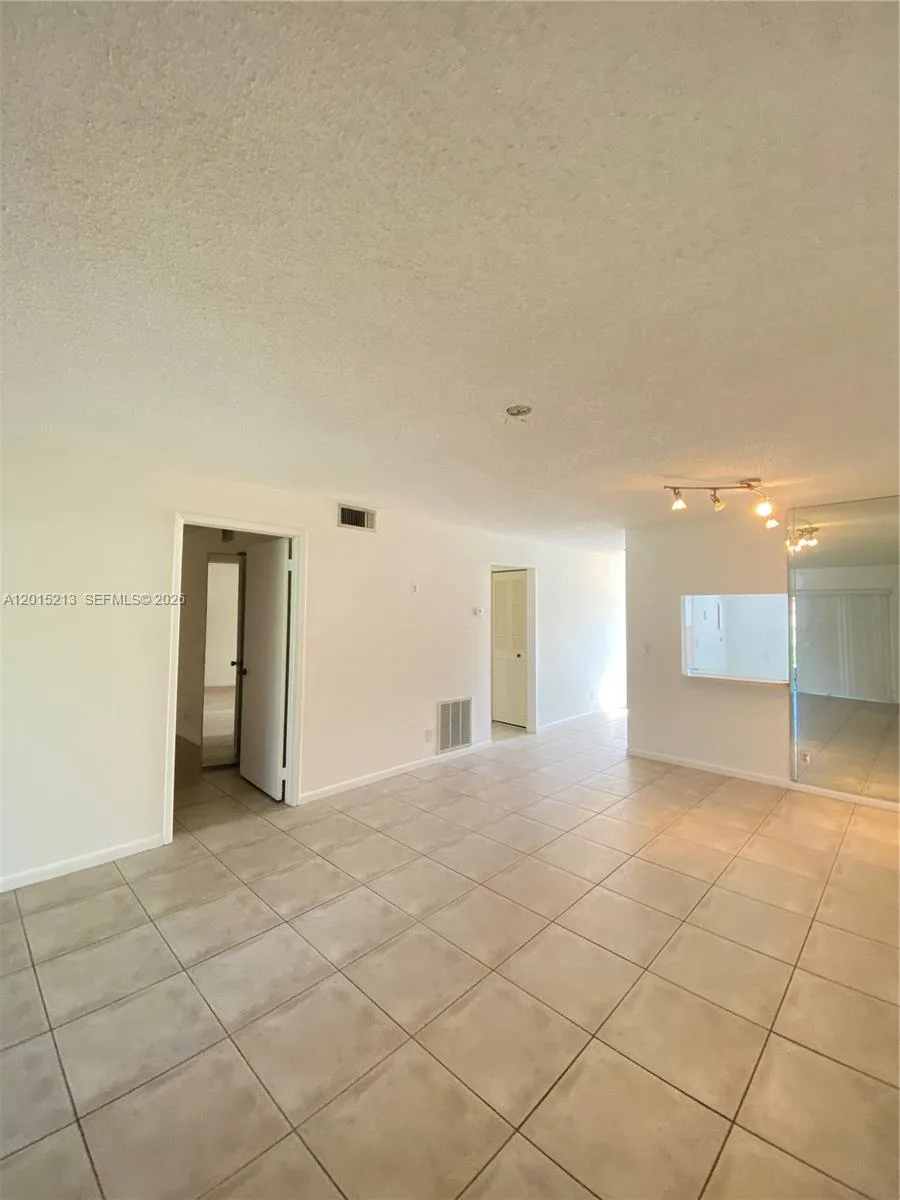 432 Bennington Ln # 432, Lake Worth, FL 33467 photo 10