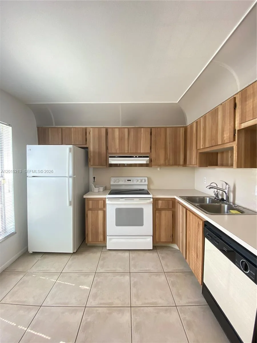 432 Bennington Ln # 432, Lake Worth, FL 33467 photo 2