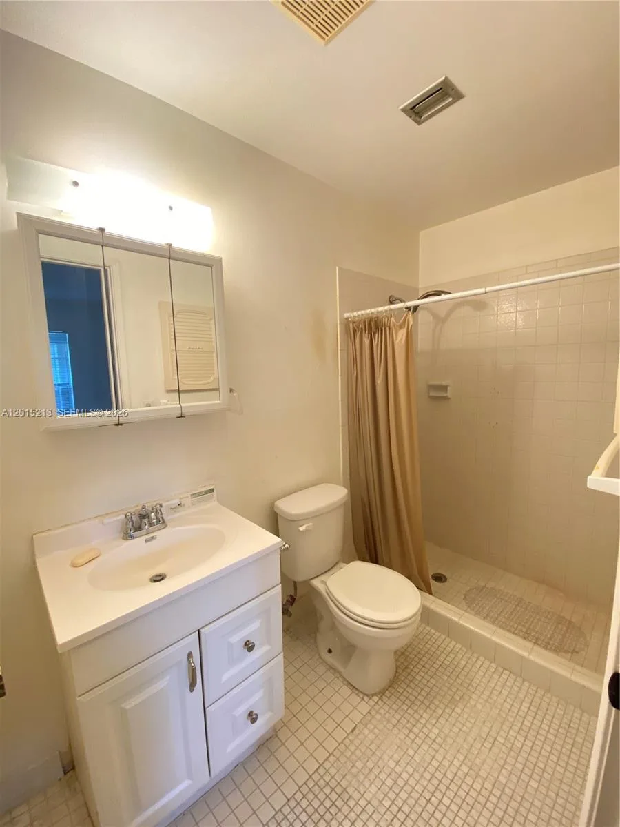 432 Bennington Ln # 432, Lake Worth, FL 33467 photo 8