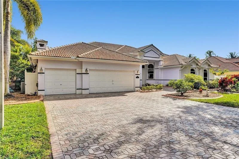 2030 SW 62nd Avenue, Plantation, FL 33317 photo 2