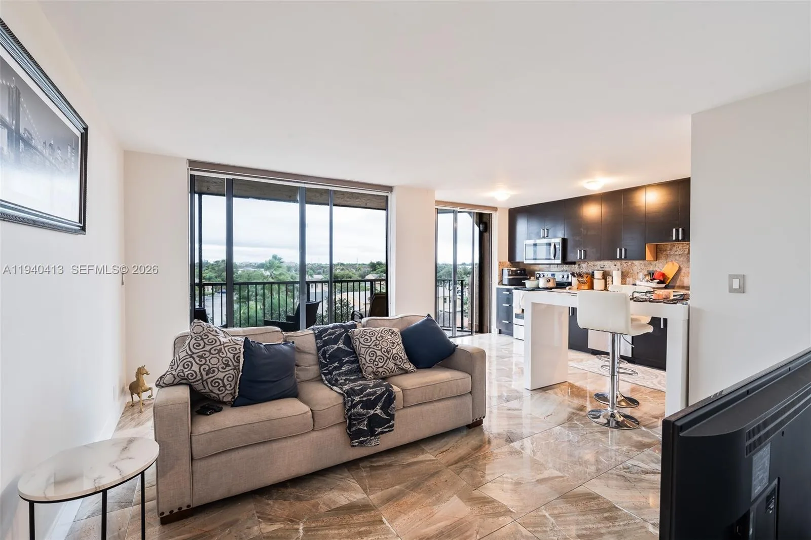 3400 Blue Lake Dr # 505, Pompano Beach, FL 33064