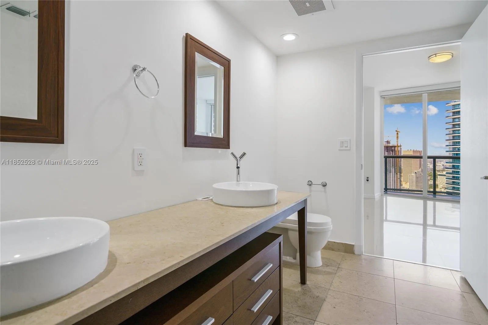 465 Brickell Ave # 3806, Miami, FL 33131 photo 10