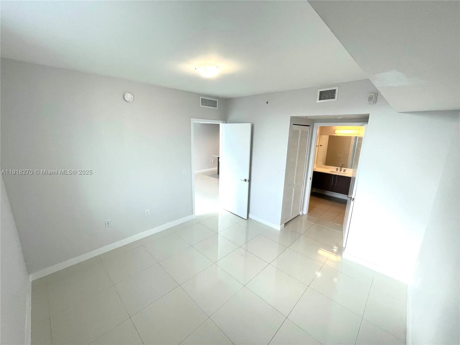 7875 NW 107th Ave # 514, Doral, FL 33178 photo 11