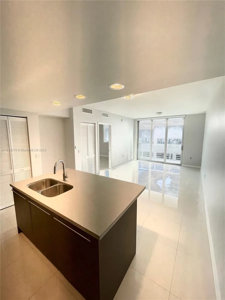 7875 NW 107th Ave # 514, Doral, FL 33178 photo 8
