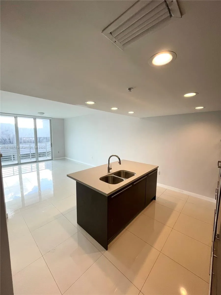 7875 NW 107th Ave # 514, Doral, FL 33178 photo 9