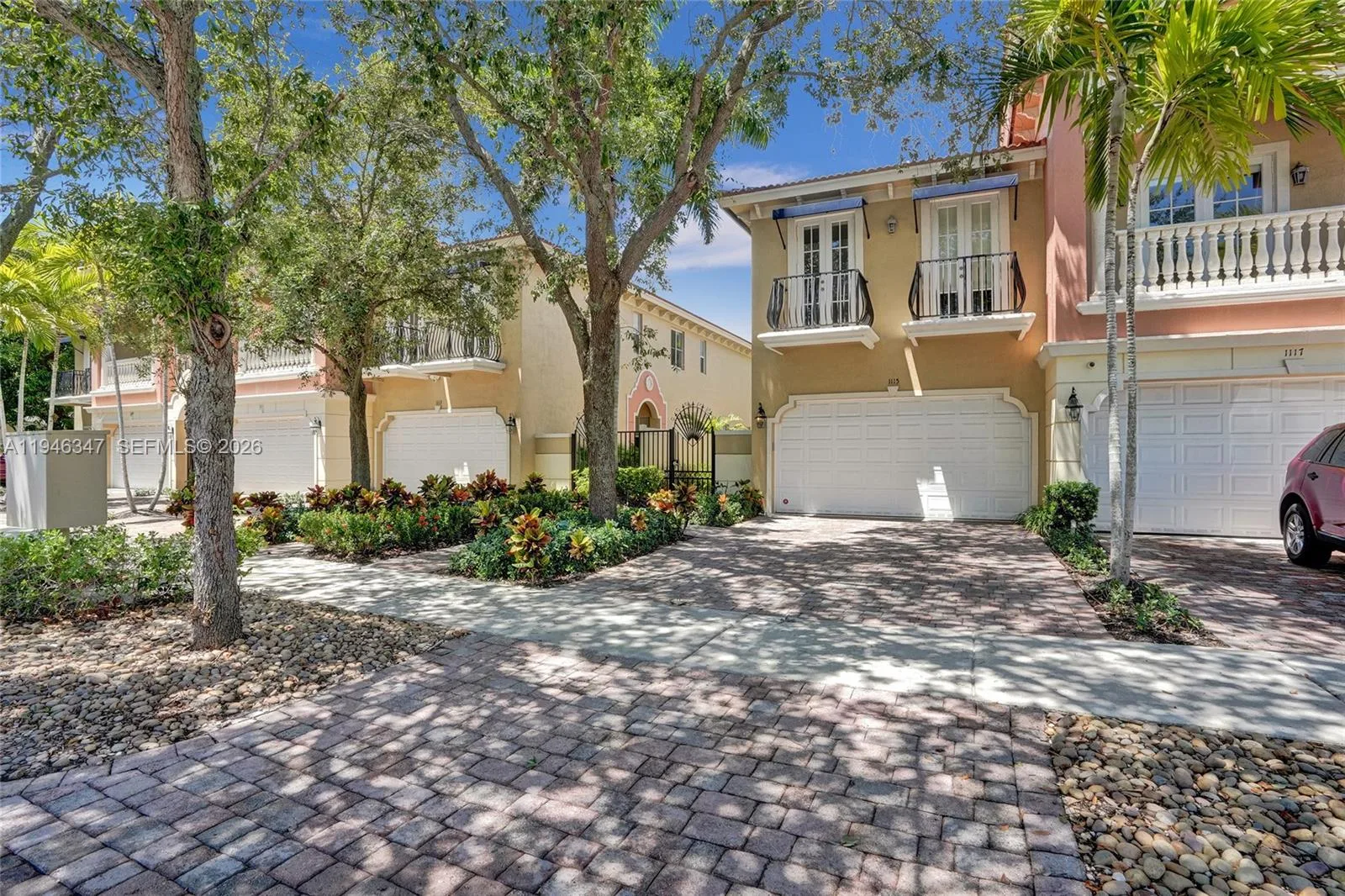 1115 NE 14th Ave, Fort Lauderdale, FL 33304 photo 3