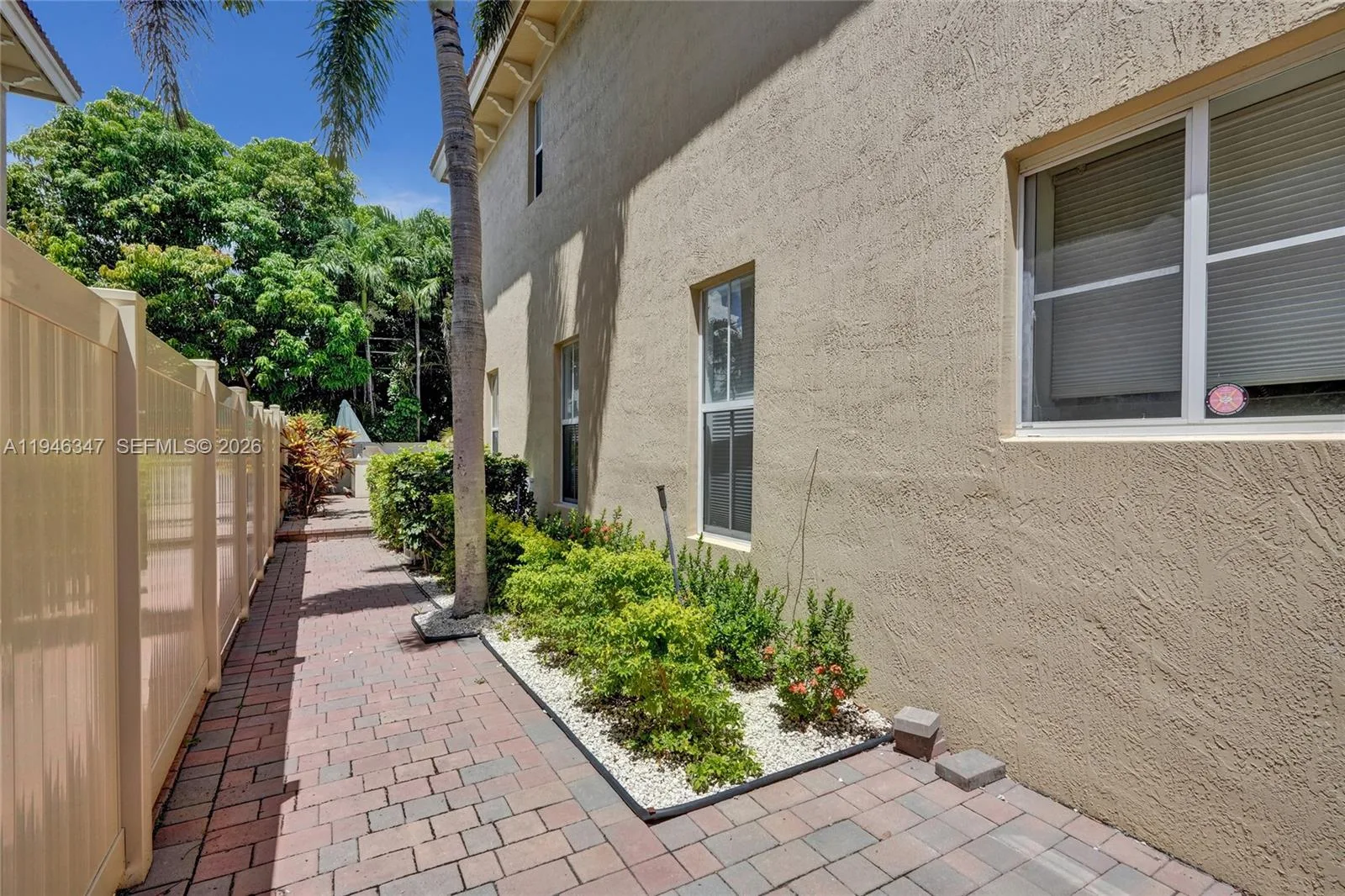 1115 NE 14th Ave, Fort Lauderdale, FL 33304 photo 7