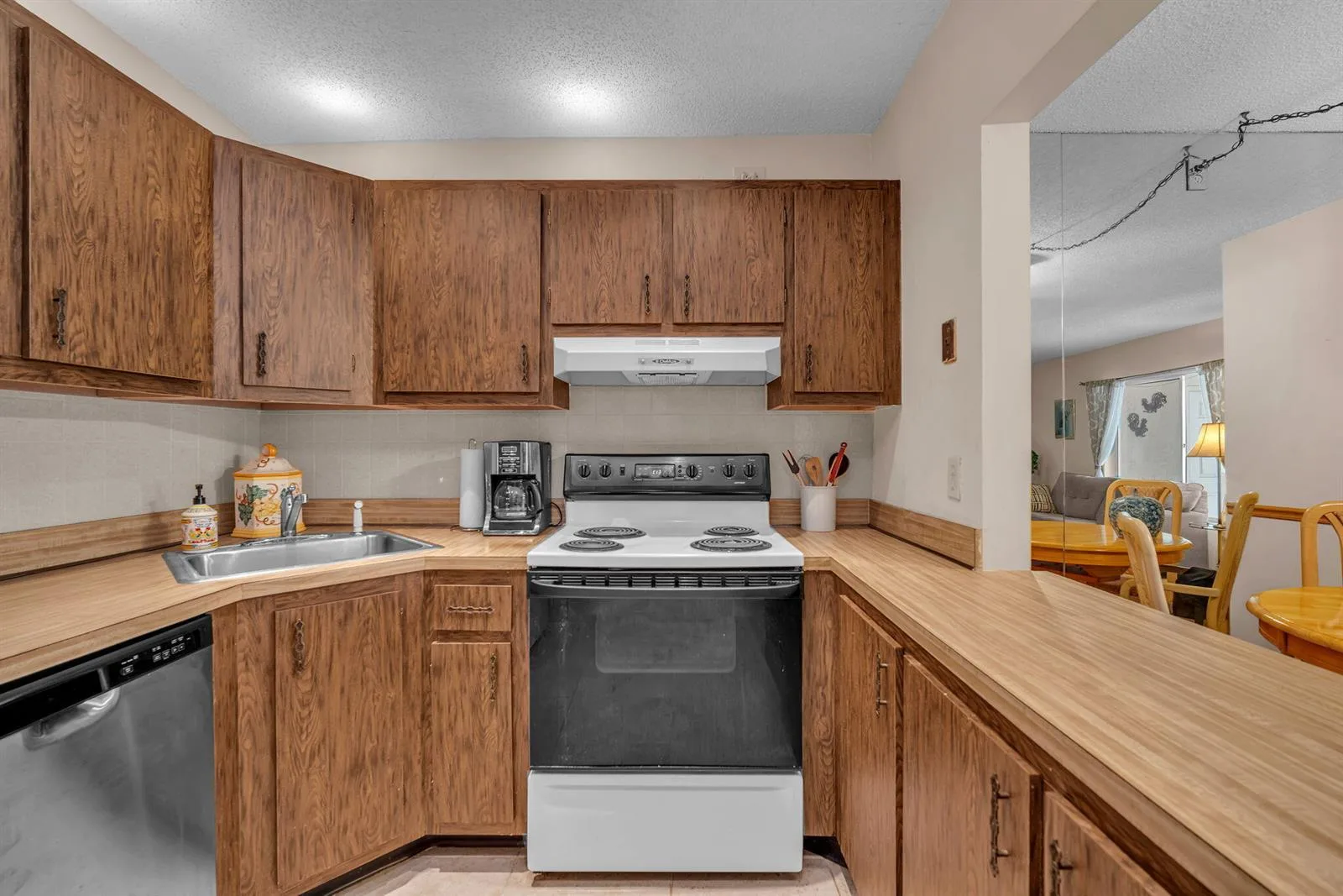 103 Lake Pine Circle # A-2, FL 33463 photo 9