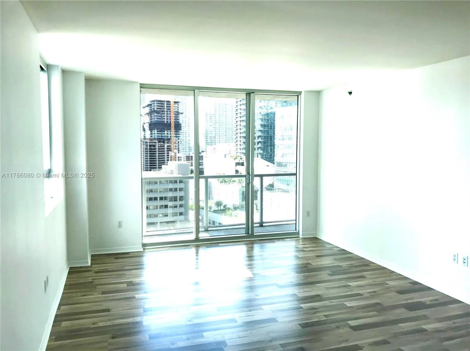 55 SE 6th St # 1610, Miami, FL 33131 photo 5
