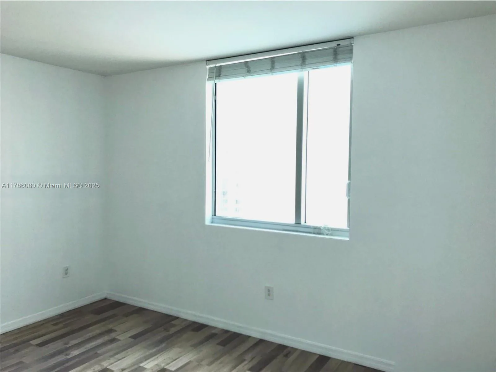 55 SE 6th St # 1610, Miami, FL 33131 photo 8