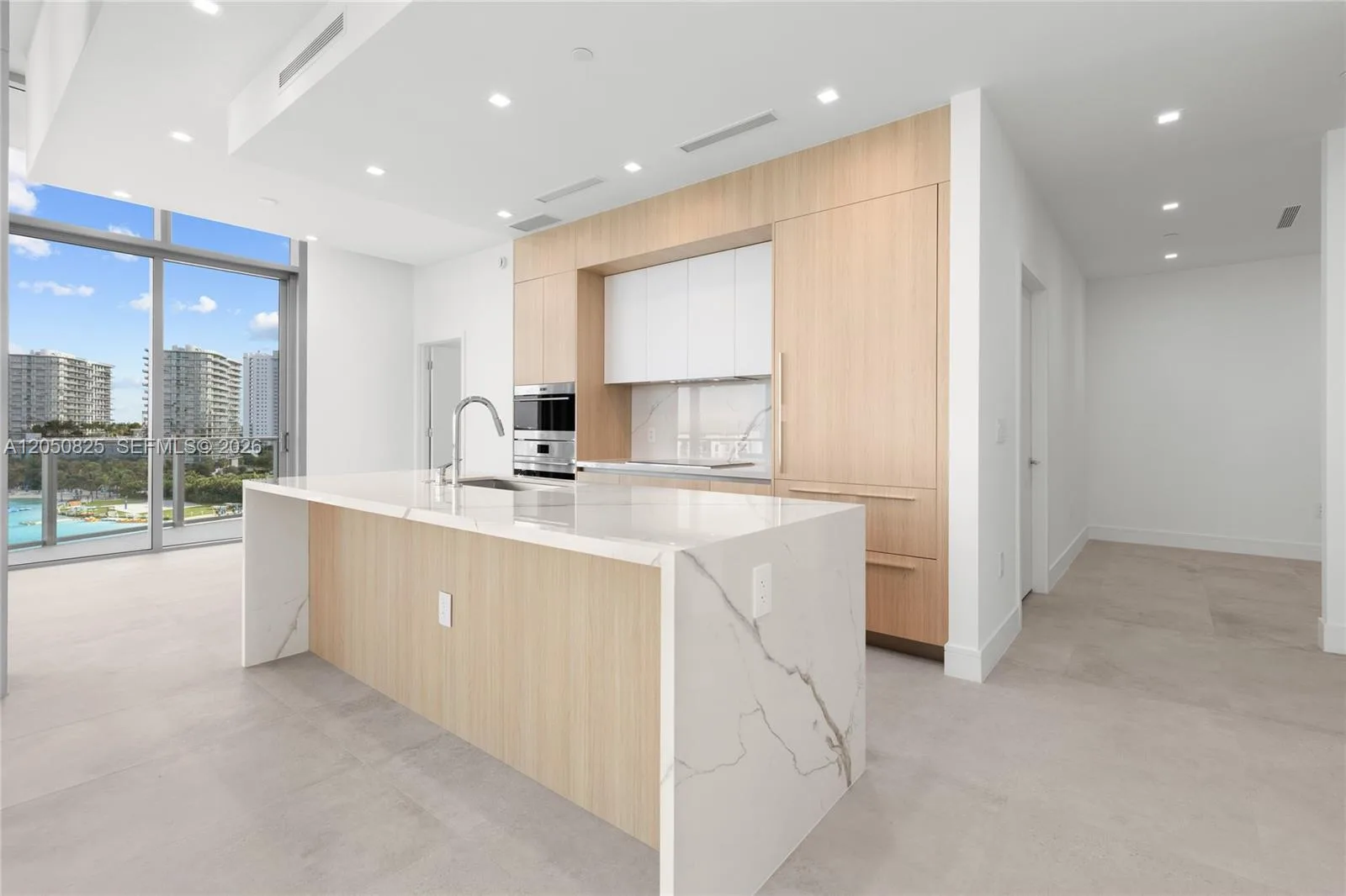2411 Laguna Cr # 606, Miami, FL 33181 photo 13