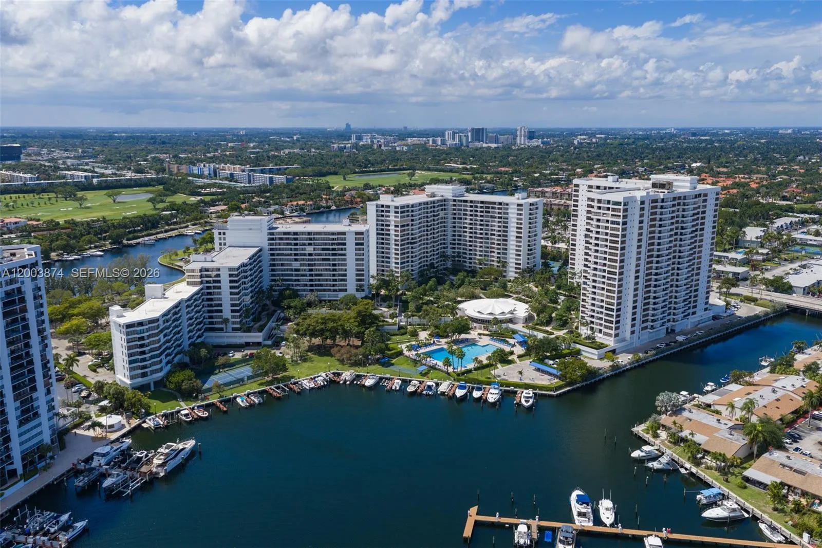 600 Three Islands Blvd # 1707, Hallandale Beach, FL 33009
