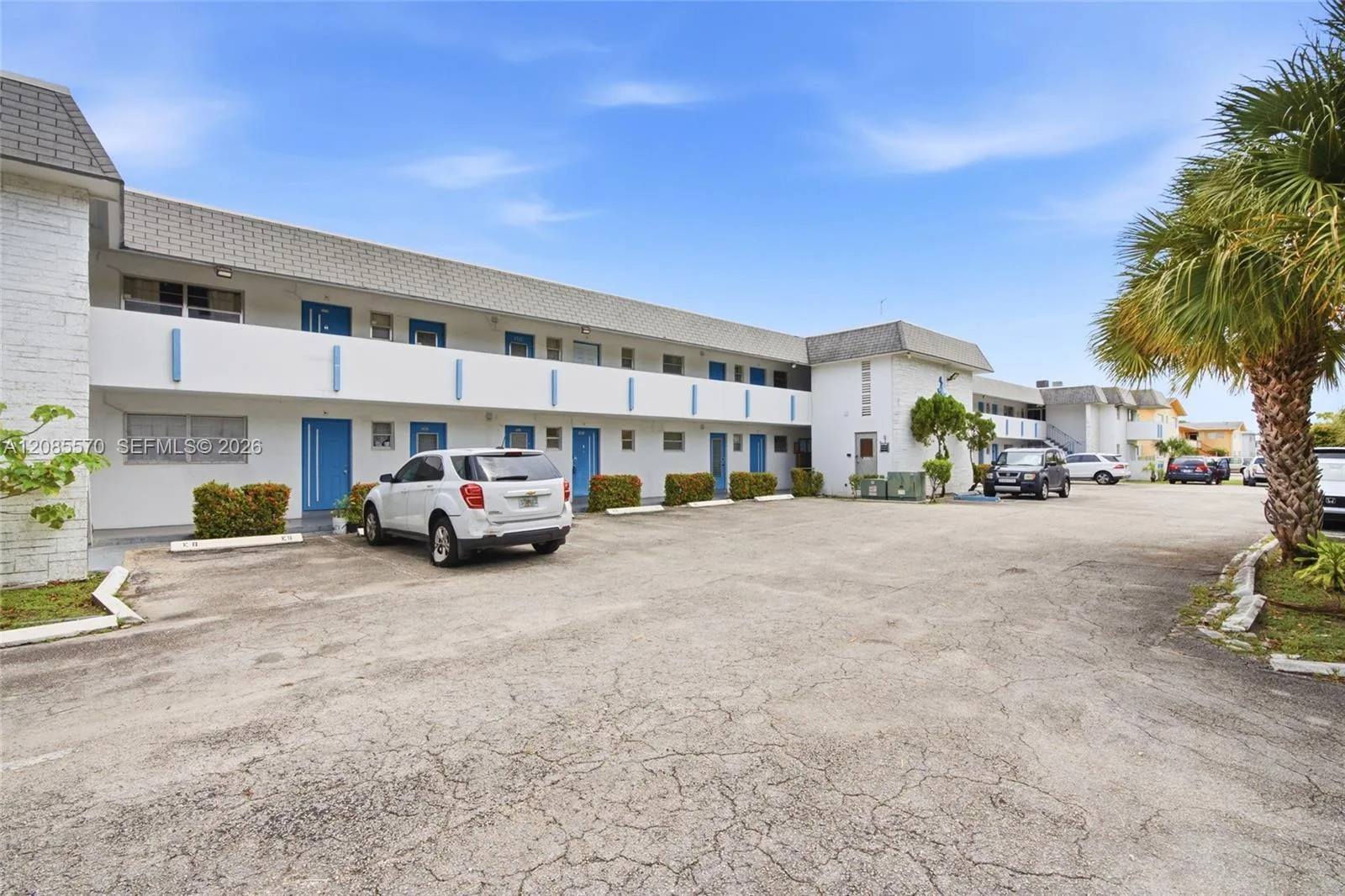 19051 NE 2nd Ave # 1503, Miami, FL 33179
