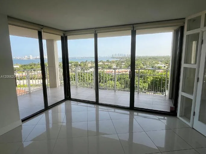 1000 Quayside Ter # 1104, Miami, FL 33138 photo 2