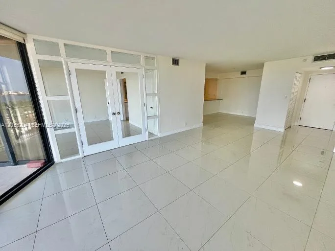 1000 Quayside Ter # 1104, Miami, FL 33138 photo 4