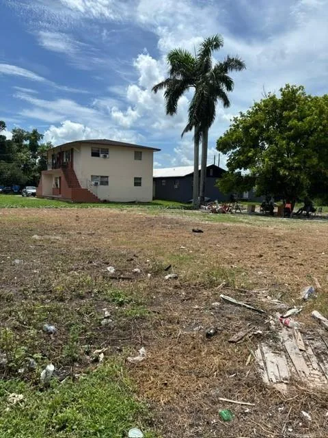 724 SW Avenue B Avenue, Belle Glade, FL 33430