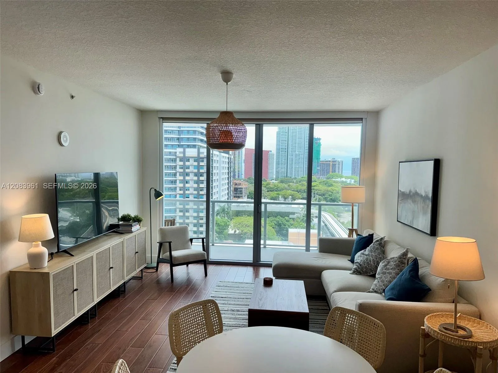 79 SW 12th St # 1502, Miami, FL 33130