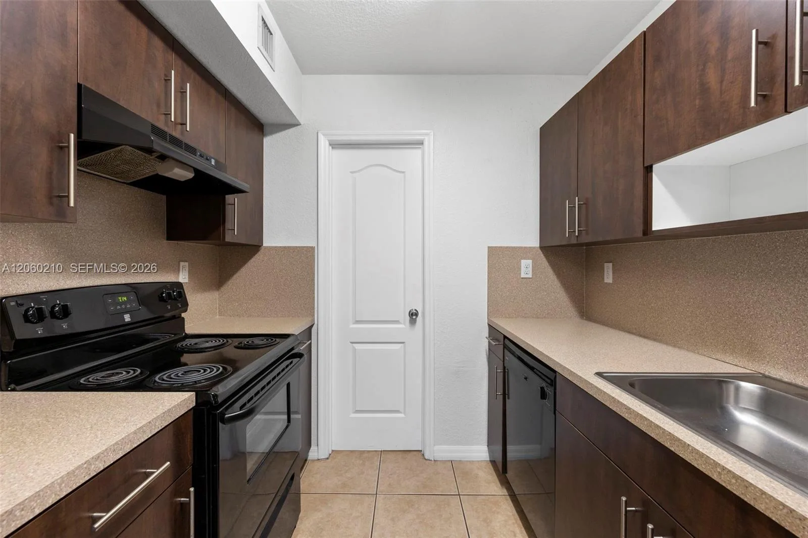 13 S Royal Poinciana Blvd # 14, Miami Springs, FL 33166