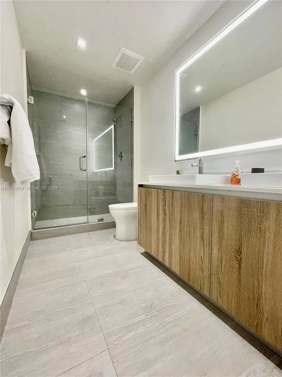 2960 NE 207th # 707, Aventura, FL 33180 photo 6