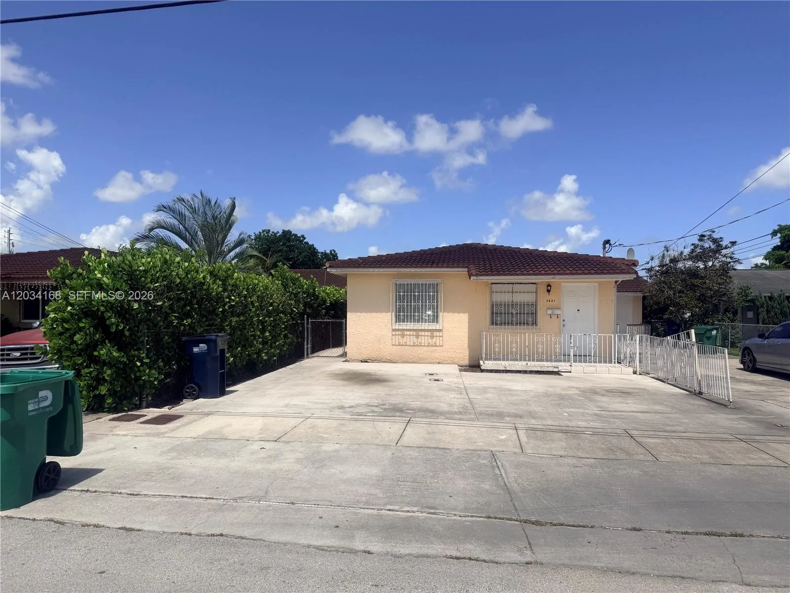 3821 SW 89th Ct # front, Miami, FL 33165