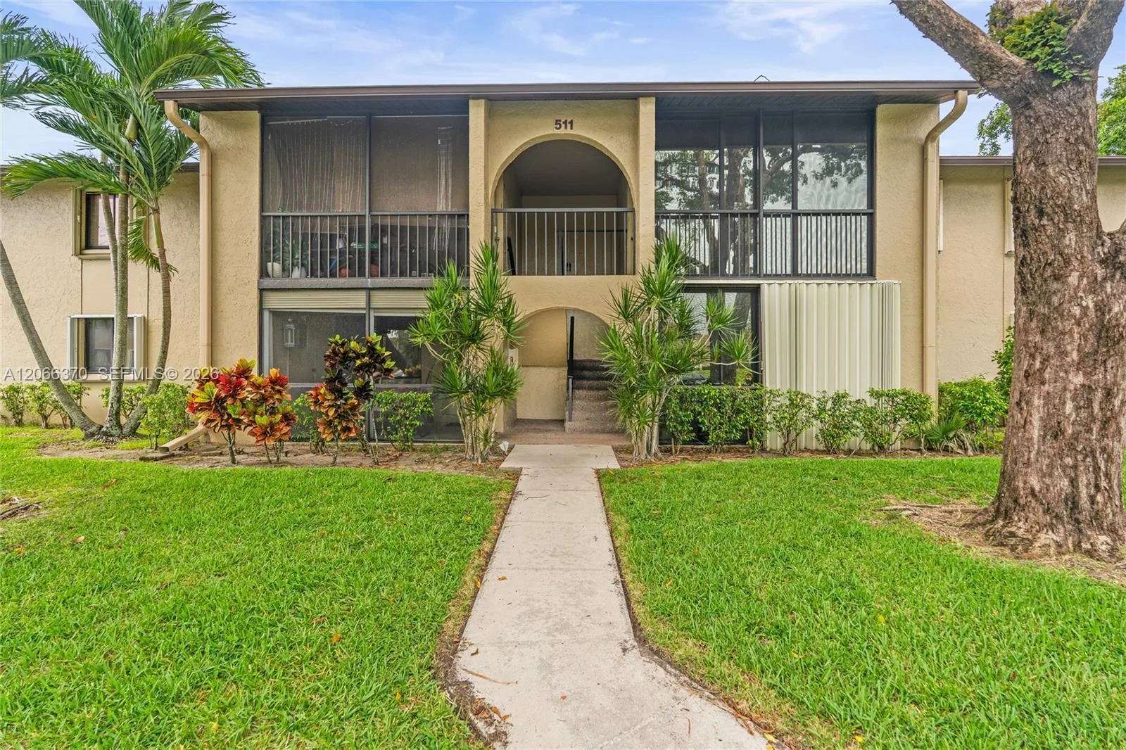 511 Shady Pine Way # D1, Green Acres, FL 33415