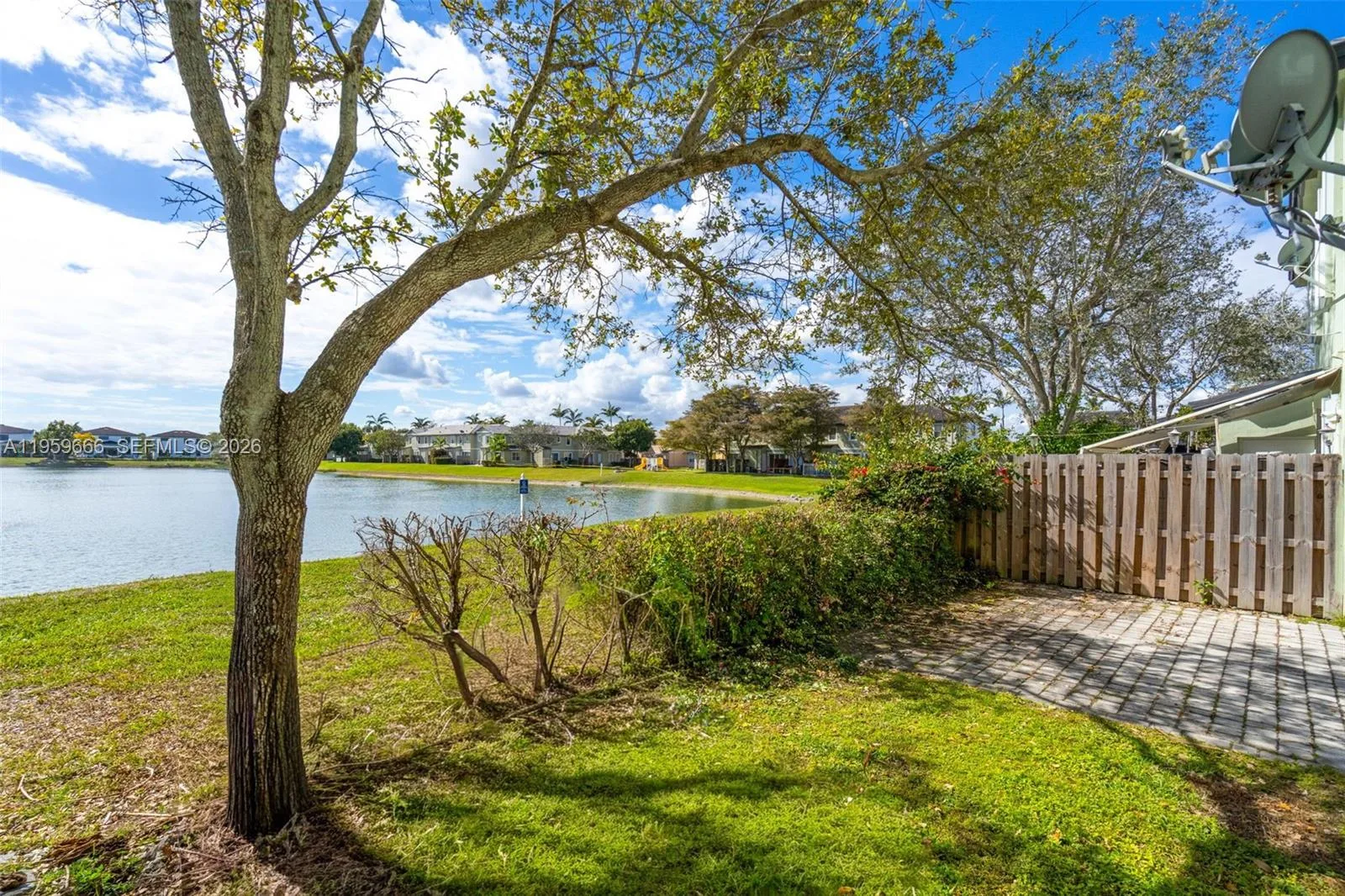 3064 SE 1st Dr # 7, Homestead, FL 33033 photo 2