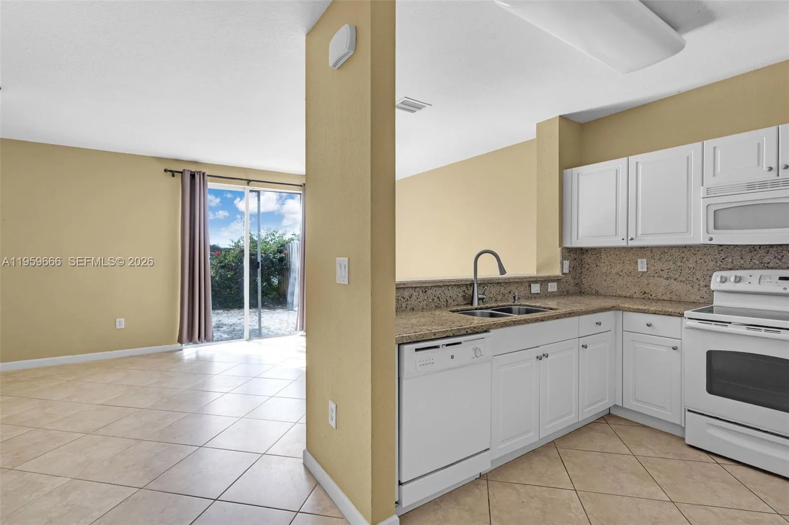 3064 SE 1st Dr # 7, Homestead, FL 33033 photo 3