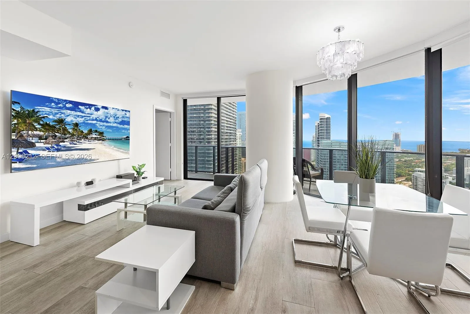 45 SW 9th St # 4006, Miami, FL 33130 photo 3