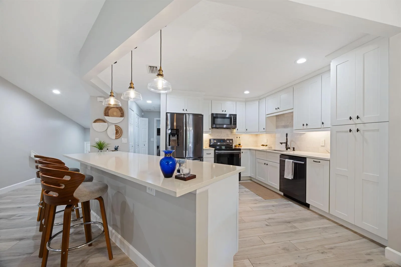 5710 Coach House Circle # F, Boca Raton, FL 33486