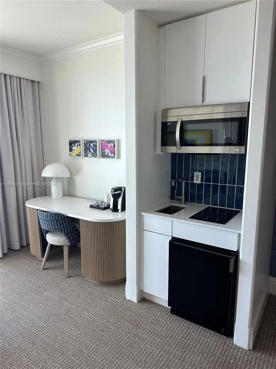 4401 Collins Ave # 2108, Miami Beach, FL 33140 photo 11