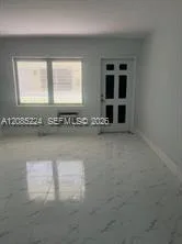 636 Meridian Ave # 4, Miami Beach, FL 33139