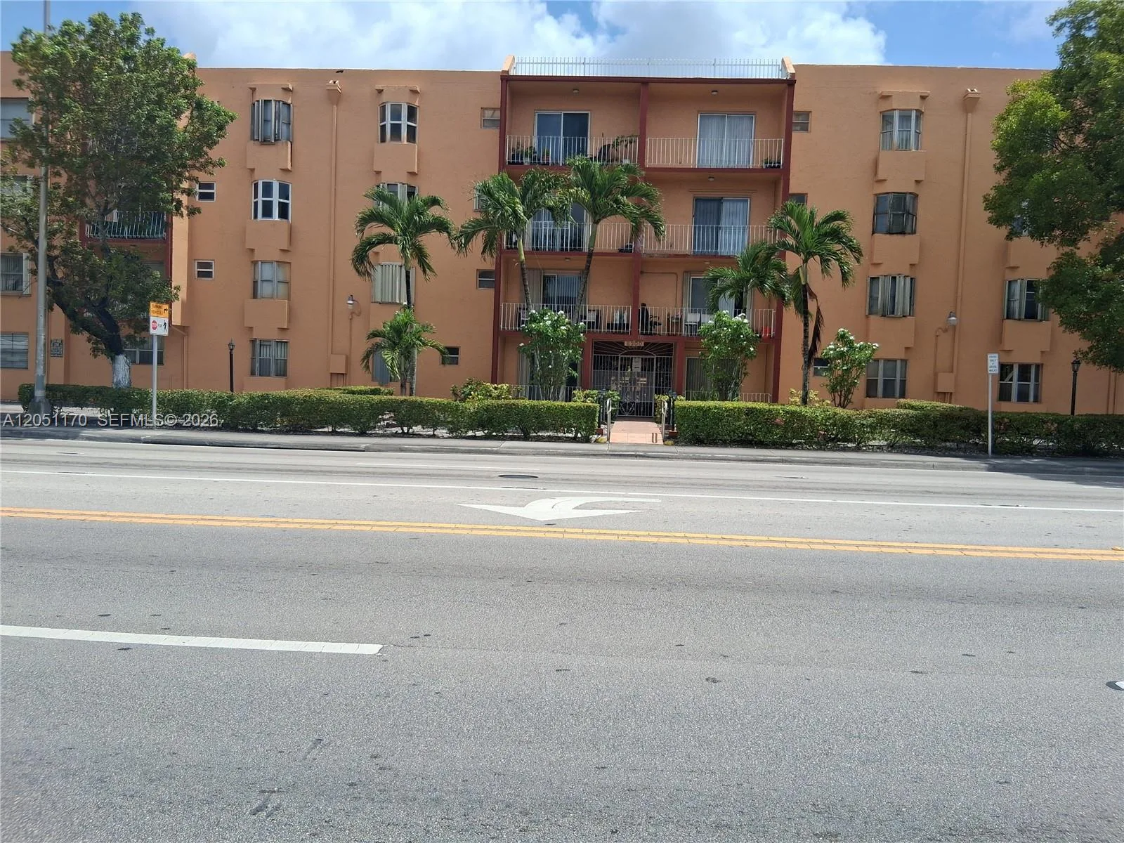 6200 W Flagler St # 305, Miami, FL 33144